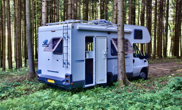 Must-Have Gear for a Comfortable RV Campsite